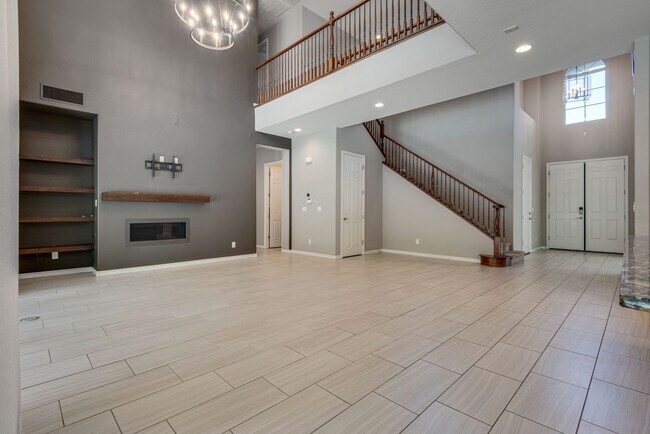 Building Photo - Stunning Summerlin Rental on Private Cul-d...