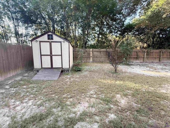 Building Photo - 108 W Haven Dr