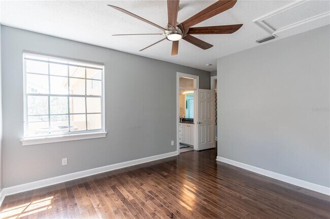 Building Photo - 348 Larboard Way