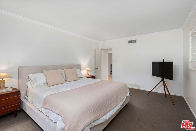 Building Photo - 4247 Sespe Ave