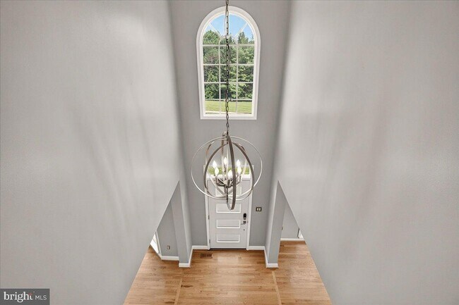 Building Photo - 6455 Saddlebrook Ln