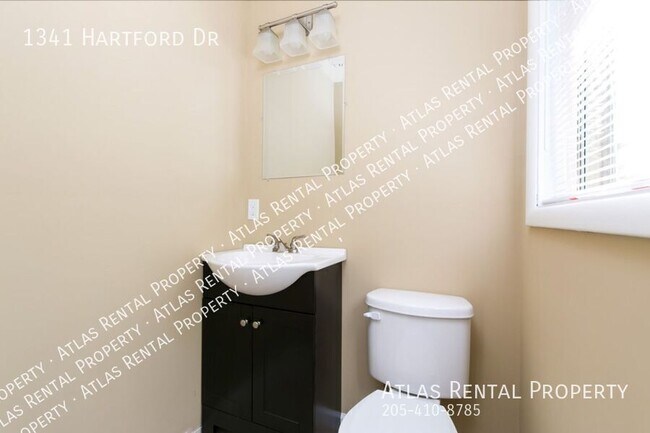 Building Photo - 1341 Hartford Dr