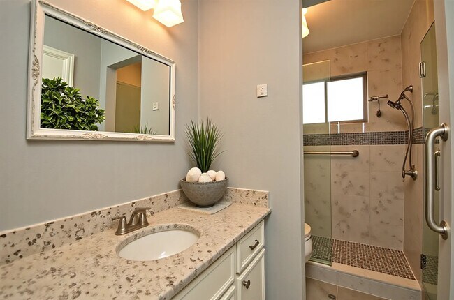 Building Photo - 20807 Westgreen Ct