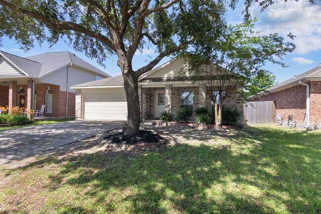 Primary Photo - 32350 Cross Spring Park Ln