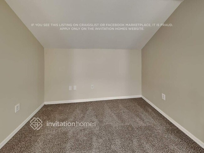 Building Photo - 7108 49th Pl E