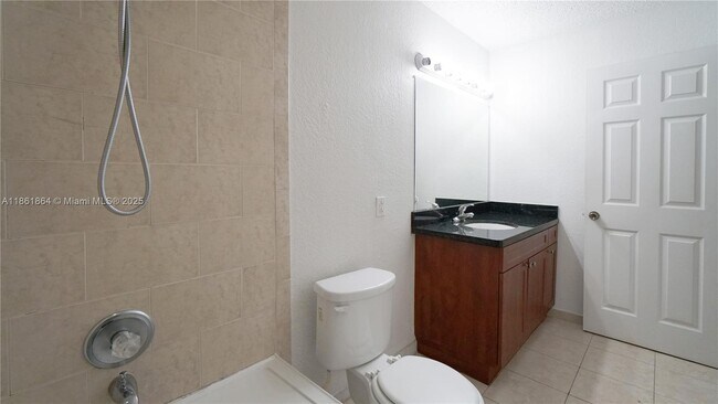 Building Photo - 15570 SW 105th Ln