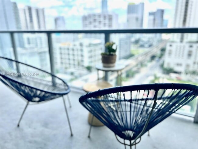 Building Photo - 79 SW 12th St