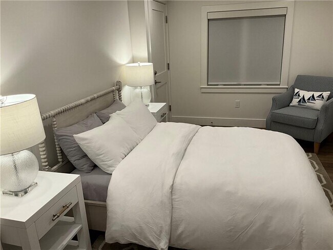 Building Photo - 443 Wolcott Ave