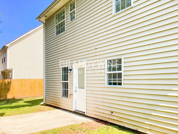 Building Photo - 3725 Patti Pkwy