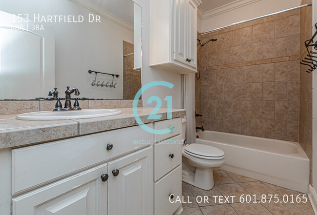 Building Photo - 4 Bed/3 Bath Home in Hartfield