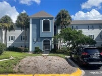 Building Photo - 3210 Clubside Dr