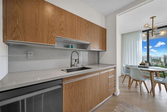 Building Photo - 19707 Turnberry Way