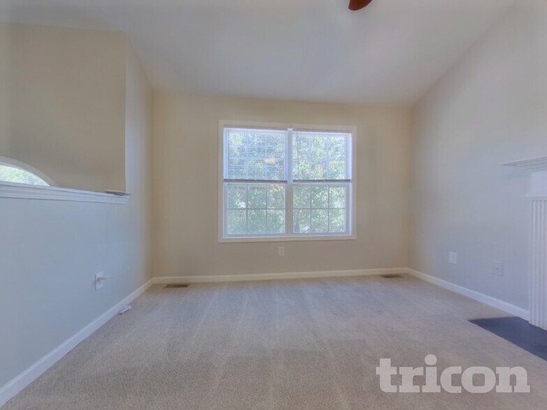 Building Photo - 6655 Breckenridge Dr