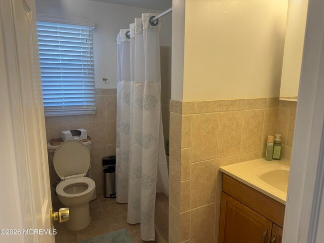 Building Photo - 128 San Fernando Dr