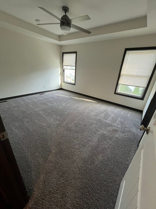 Building Photo - 149 Southpark Dr