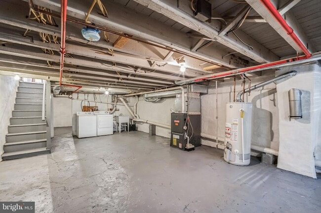 Building Photo - 126 Ripka St