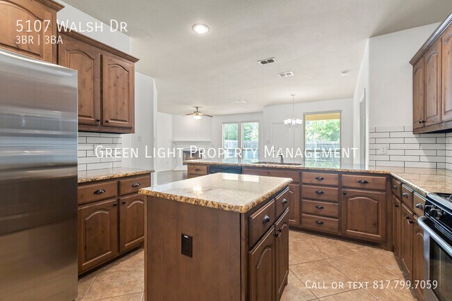 Building Photo - 5107 Walsh Dr