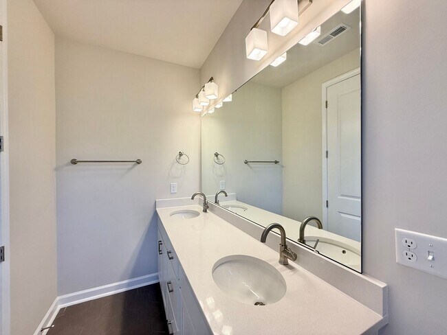 Building Photo - New Construction 4BD, 3.5BA Wake Forest Townhome with 2-Car Attached Garage Near Downtown