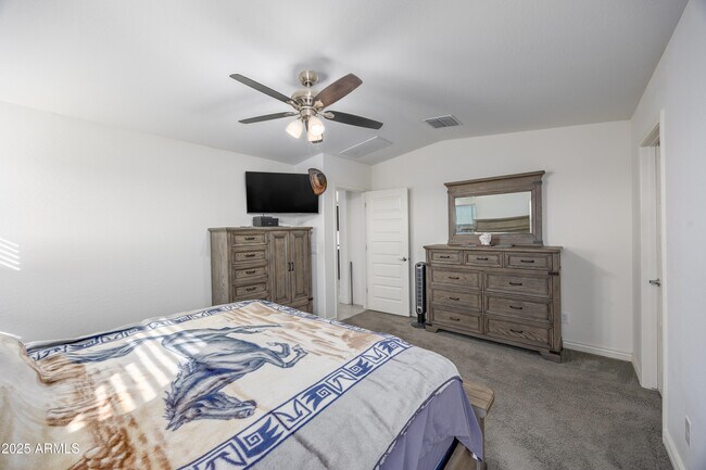 Building Photo - 18557 W Pueblo Ave