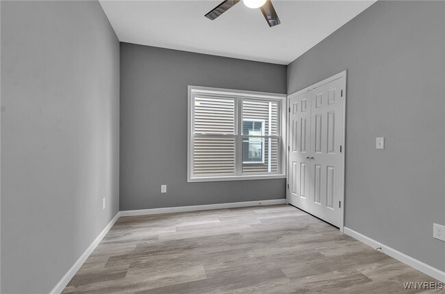 Building Photo - 140 Seymour St