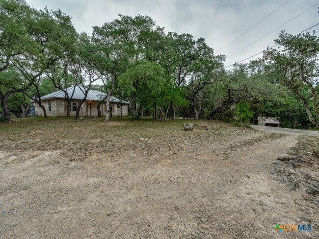 Building Photo - 510 Maricopa Dr