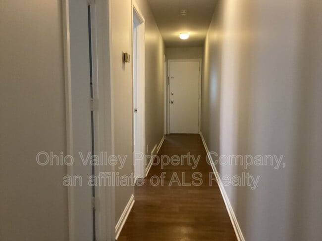 Building Photo - 2551 Glenmary Ave