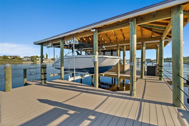 Building Photo - 54 N Riverwalk Dr