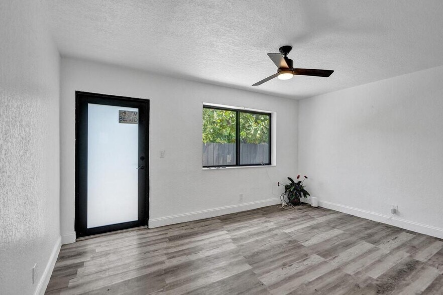 Building Photo - 1810 NW 9th St