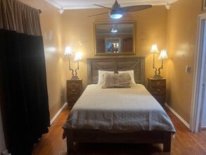 Building Photo - 1016 N E St