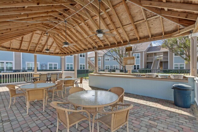Building Photo - Coastal Condo Living in Gated Fernandina B...