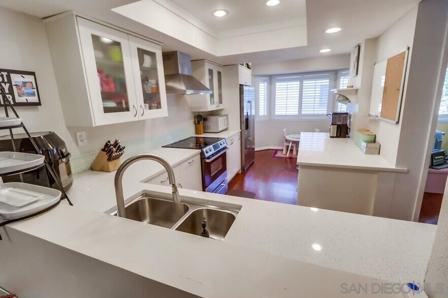 Kitchen - 7880 Mission Vista Dr