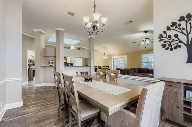 Building Photo - 1809 Edelweiss Dr