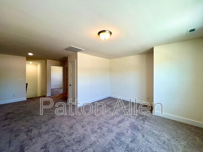 Building Photo - 117 N Christie Ct