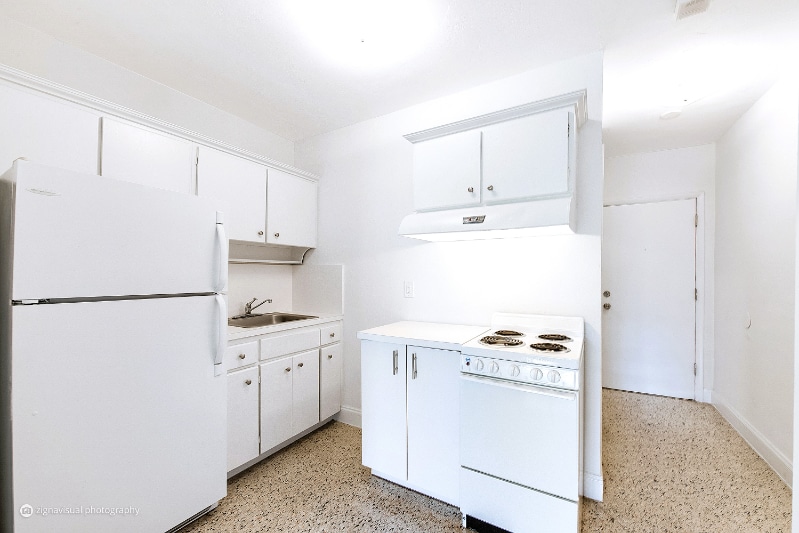 Building Photo - 33 Salamanca Ave