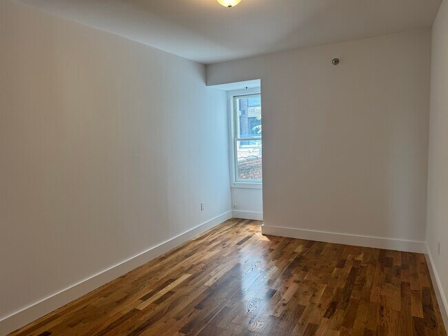 Building Photo - 5113 Bergenline Ave