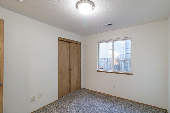 Building Photo - Newly Updated With New Carpet, Paint and Bath - Single Level 3 Bedroom 2 Bath with Fenced Backyard