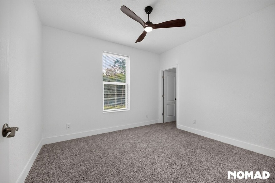 Building Photo - 74 Conifer Cir