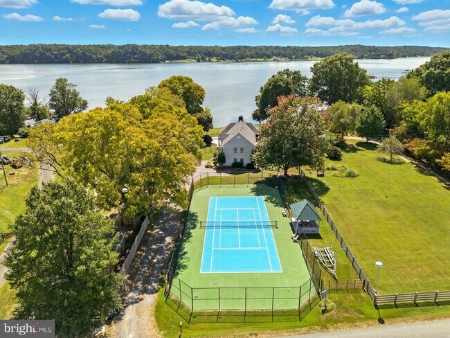 Building Photo - 638 Marlborough Point Rd