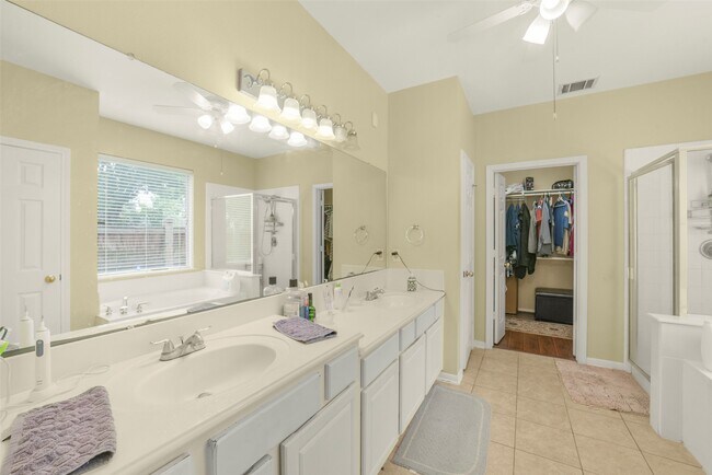 Building Photo - 22554 Bristolwood Ct