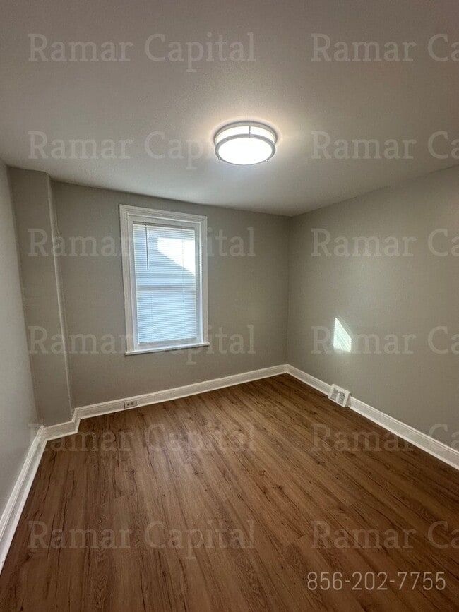 Building Photo - Cozy 3-Bedroom in the Heart of Downtown Ca...