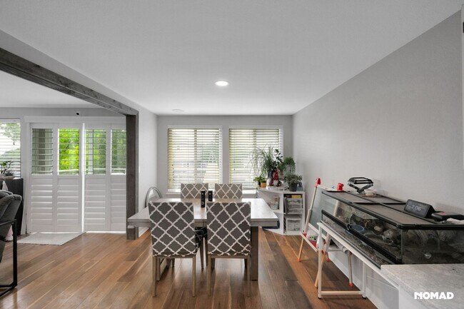Building Photo - Spacious 4BR House in Aurora
