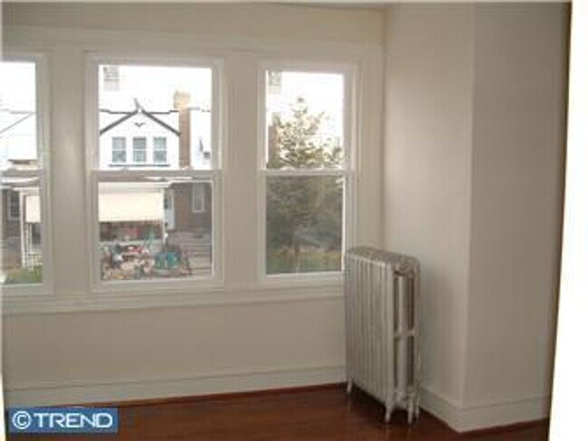 Building Photo - Beautiful  3Br 2Bat house for rent