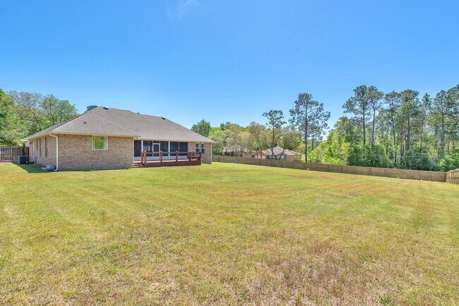 Building Photo - 4782 Primrose St