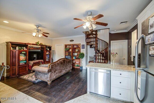 Building Photo - 2201 E Tahitian Way