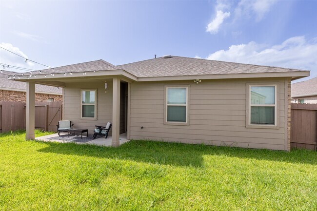 Building Photo - 14911 Spg Frst Ln