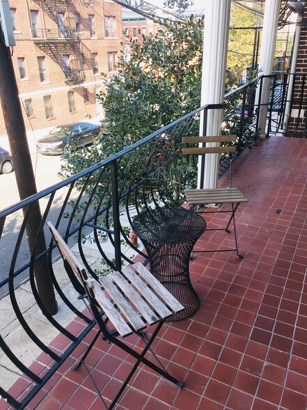 Building Photo - 90 Waldo Ave