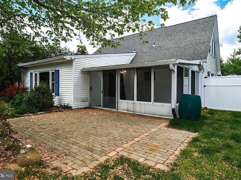 Building Photo - 3306 Moreland Pl
