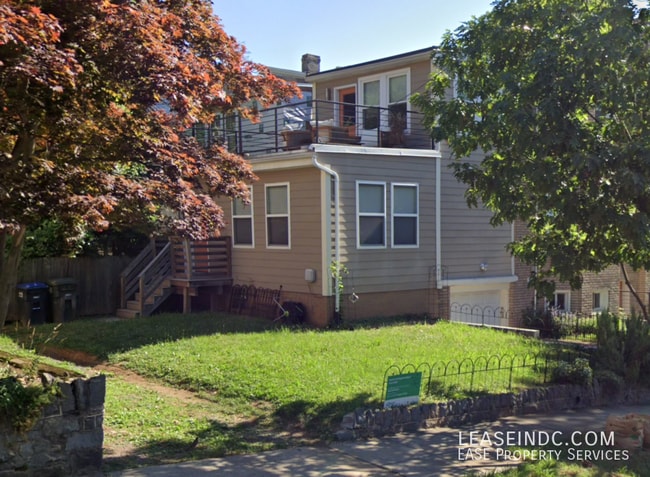 Building Photo - 3400 15th St NE