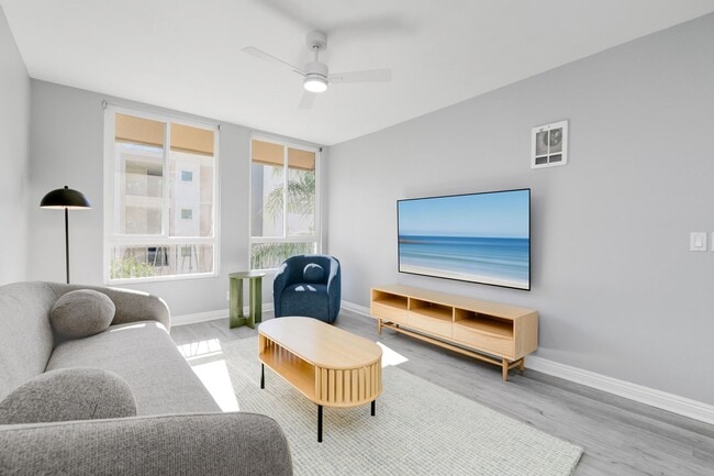 Building Photo - Modern 2 Bedroom 2 Bathroom Apartment Right Next to SDSU  -  WITH 2 PARKING SPOTS!!!