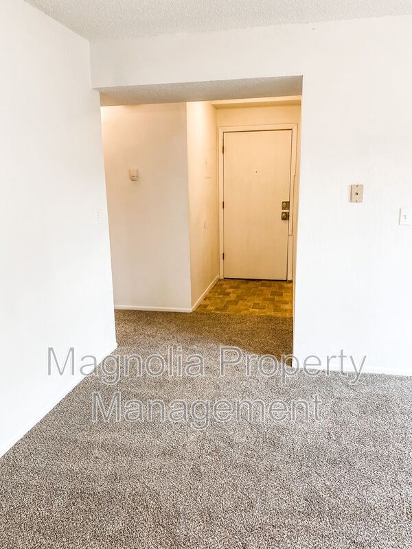 Building Photo - 5545 Bowden Loop